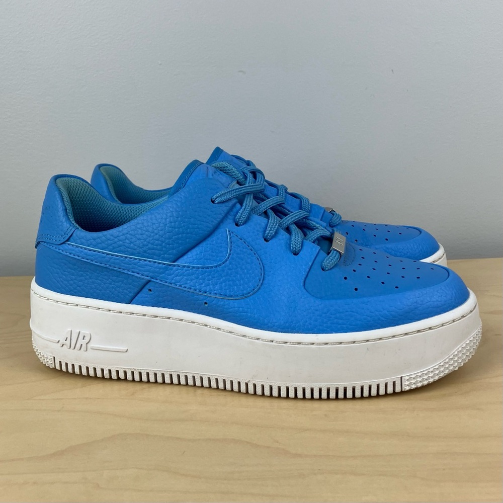 Nike Women’s Size 8.5 Air Force 1 Sage Low Platform University Blue Shoes